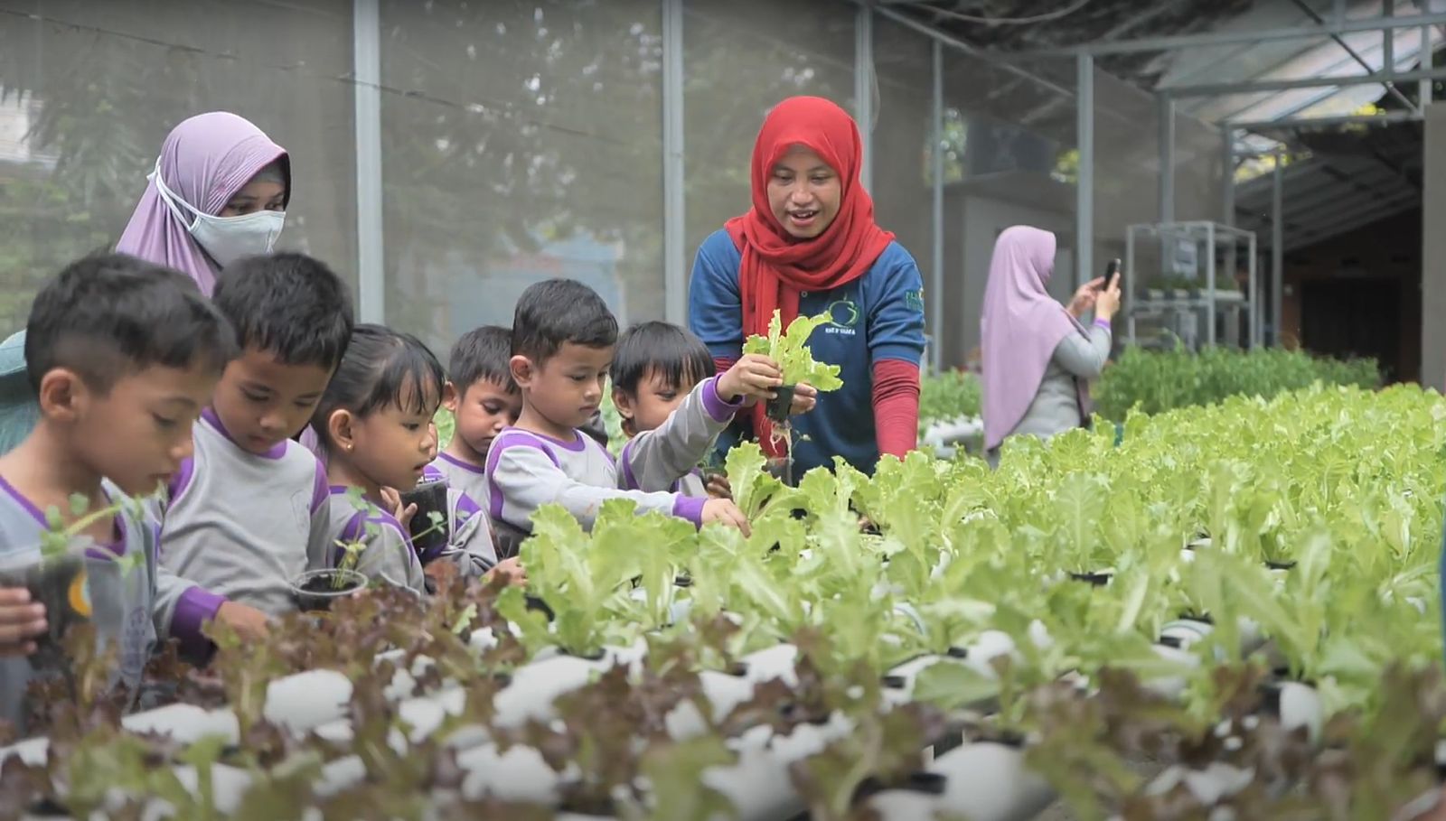 Edufarm Malakasari: Transformasi Lahan Kota Menjadi Oase Pendidikan